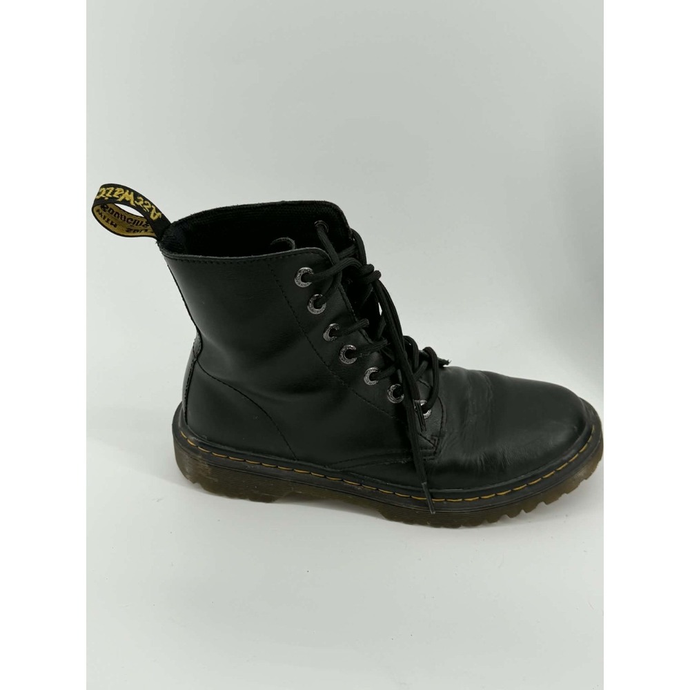 Dr. Martens Luana Women Size 8 Black Classic Outdoor Leather Lace Up Boots AW004 - Picture 3 of 6